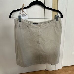 NY&CO cream cargo skirt